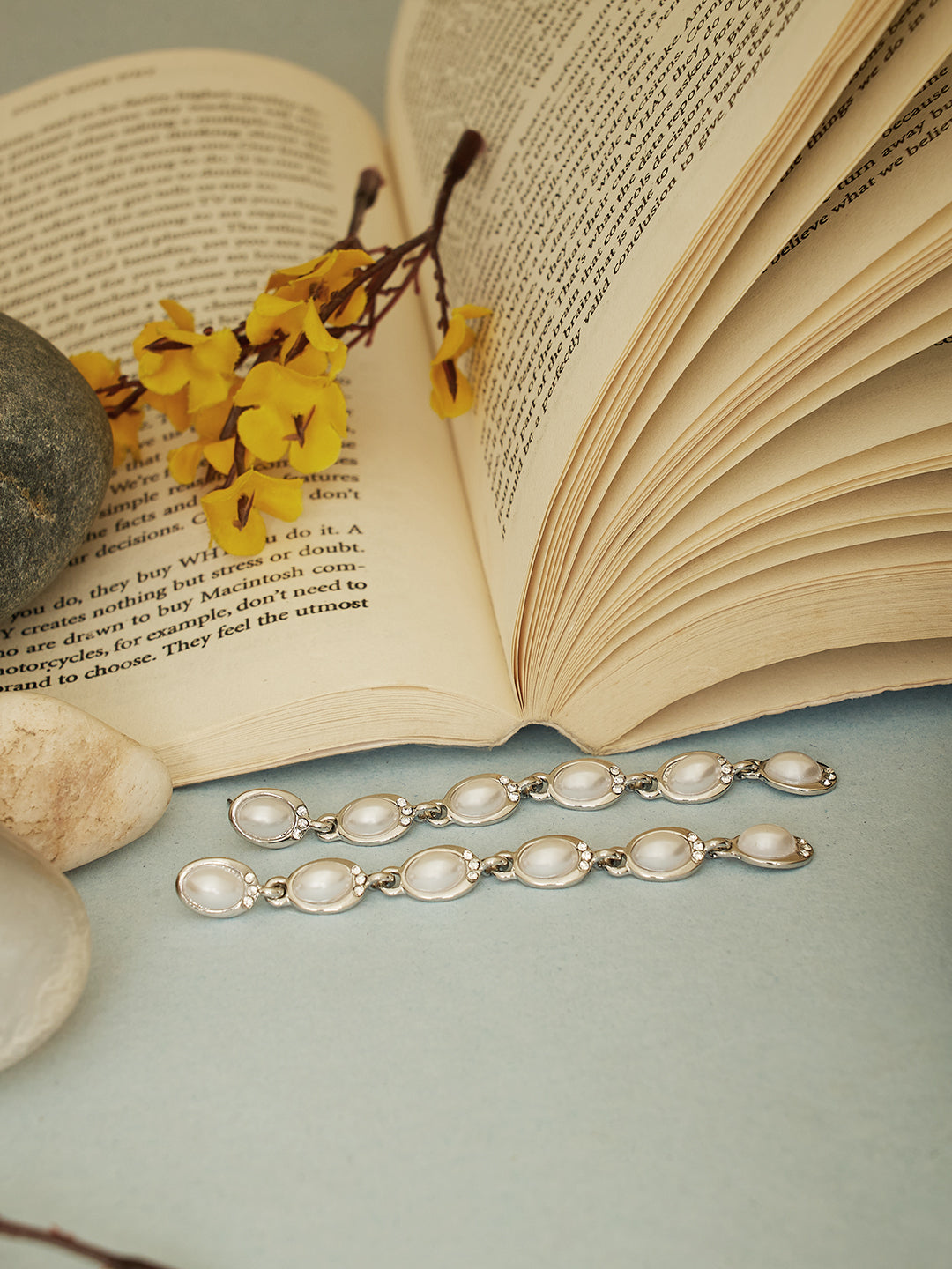 Pearl Oval Danglers Earrings