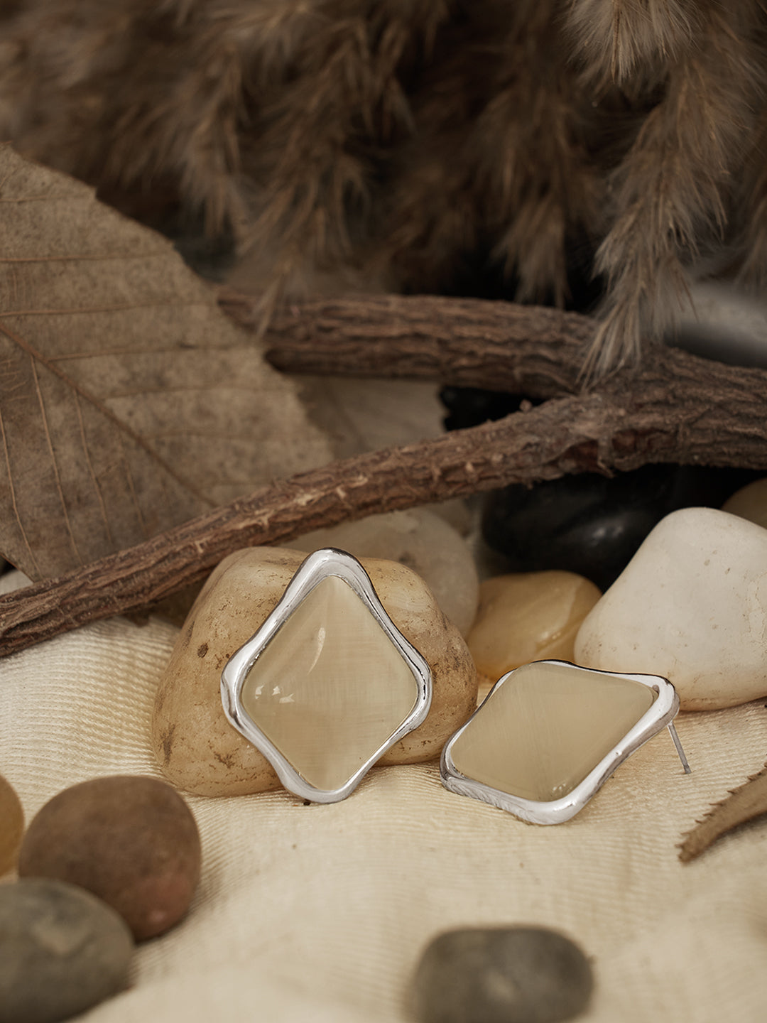 Silver Pearl Studs Earrings