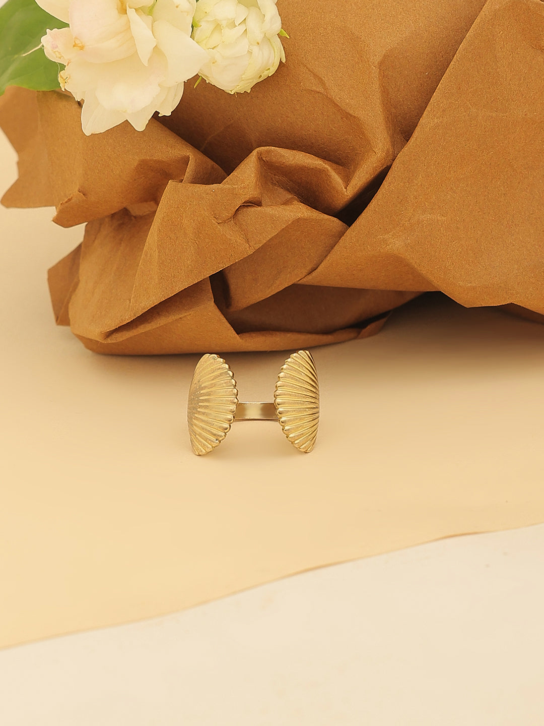 Gold Plated Shell Design Finger Ring