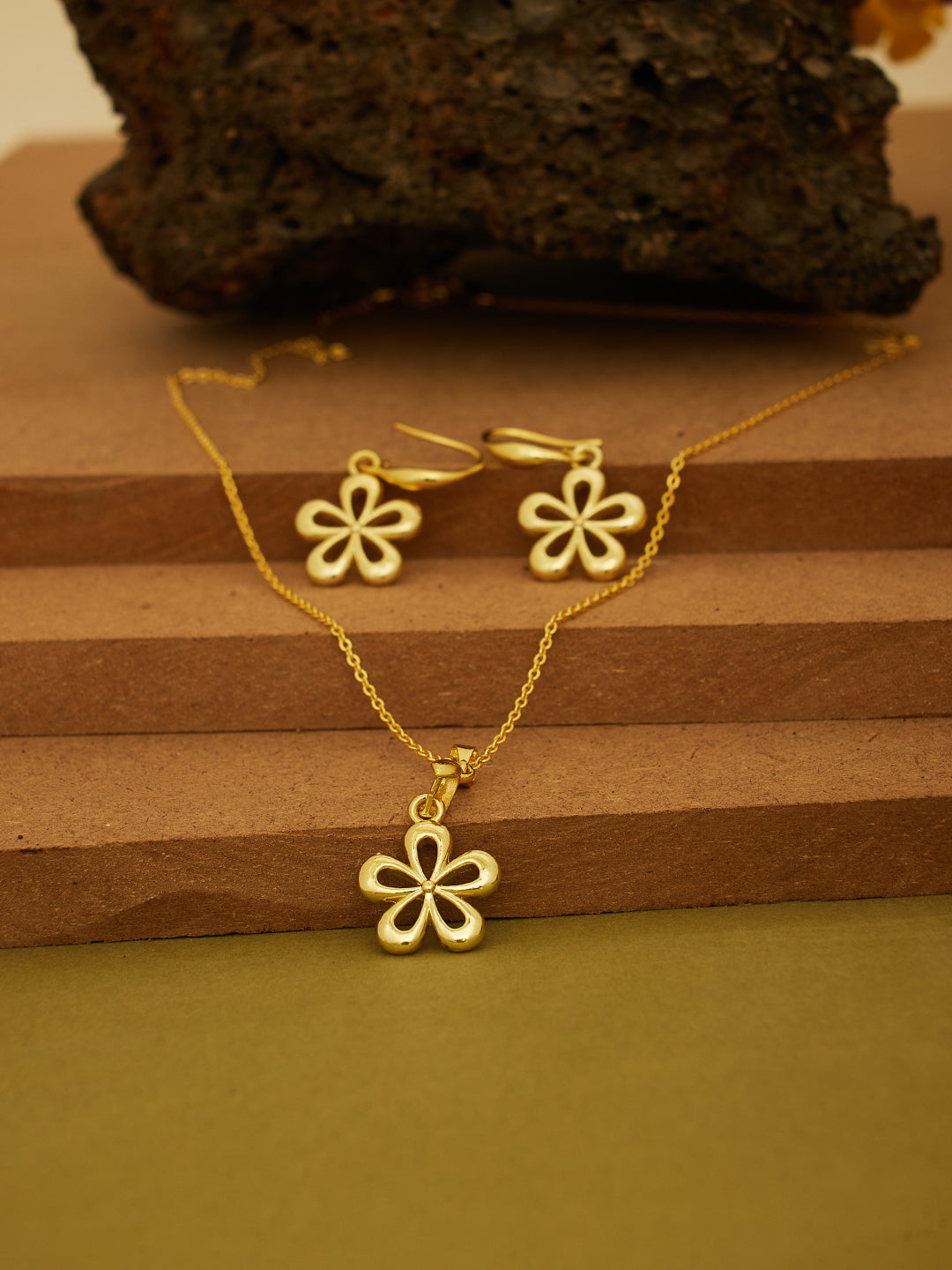 Gold Plated Pendant Set